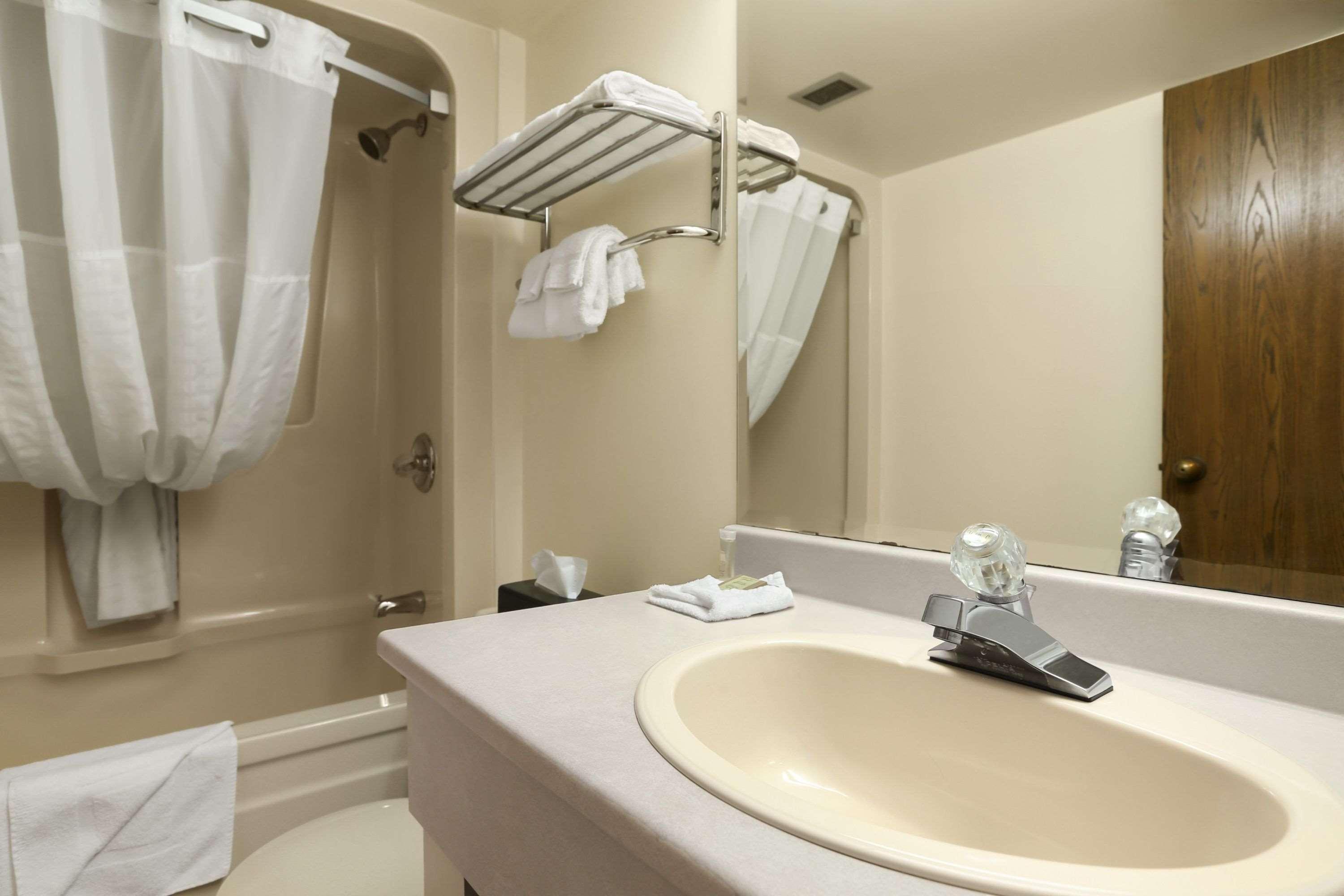 Super 8 By Wyndham North Bay Motel Rom bilde